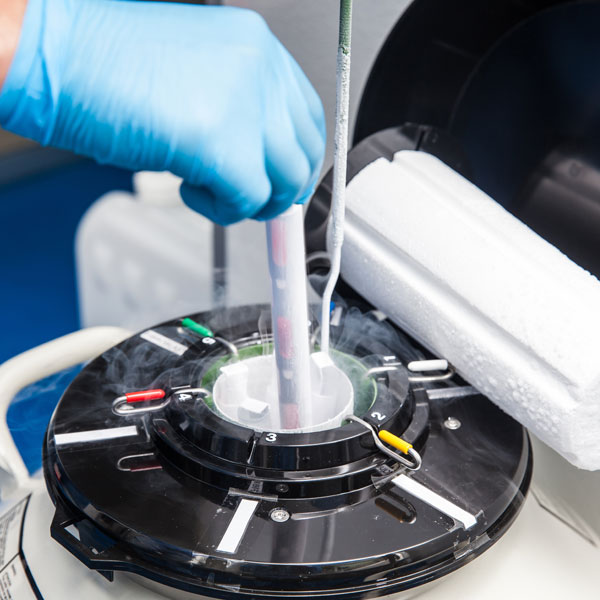 مخزن و تجهیزات کرایوژنیک کریوژنیک سرمایی نیتروژن مایع و گاز مایع کریوتک Cryotec cryogenic chamber LN2 vacuum